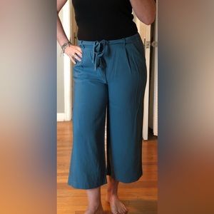 Hem & Thread L Rayon dress Capri